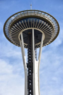 Seattle, Wa Jun 12: Space Needle Seattle, Washington, Haziran'da 12, 2019. Gözlem kulesi Seattle Merkezi'nde 1962 Dünya Fuarı için inşa edilmiş ve 2.3 milyondan fazla ziyaretçi çekti.