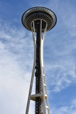 Seattle, Wa Jun 12: Space Needle Seattle, Washington, Haziran'da 12, 2019. Gözlem kulesi Seattle Merkezi'nde 1962 Dünya Fuarı için inşa edilmiş ve 2.3 milyondan fazla ziyaretçi çekti.