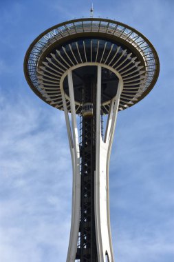 Seattle, Wa Jun 12: Space Needle Seattle, Washington, Haziran'da 12, 2019. Gözlem kulesi Seattle Merkezi'nde 1962 Dünya Fuarı için inşa edilmiş ve 2.3 milyondan fazla ziyaretçi çekti.