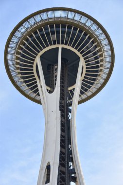 Seattle, Wa Jun 12: Space Needle Seattle, Washington, Haziran'da 12, 2019. Gözlem kulesi Seattle Merkezi'nde 1962 Dünya Fuarı için inşa edilmiş ve 2.3 milyondan fazla ziyaretçi çekti.