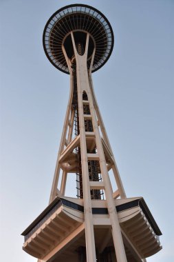 Seattle, Wa Jun 12: Space Needle Seattle, Washington, Haziran'da 12, 2019. Gözlem kulesi Seattle Merkezi'nde 1962 Dünya Fuarı için inşa edilmiş ve 2.3 milyondan fazla ziyaretçi çekti.