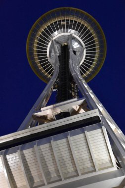 Seattle, Wa Jul 12: Space Needle Seattle, Washington, Temmuz'da 12, 2019. Gözlem kulesi Seattle Merkezi'nde 1962 Dünya Fuarı için inşa edilmiş ve 2.3 milyondan fazla ziyaretçi çekti.