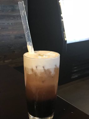 Soğuk Tayland Buzlu Çayı