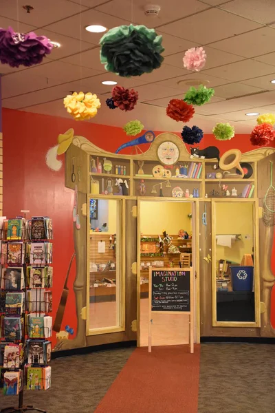 SEATTLE, WA - 12 Haziran 2019 'da Washington' daki Seattle Center 'daki Armoey Çocuk Müzesi.