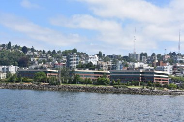 SEATTLE, WA - 13 Haziran: Kraliçe Anne Hill Waterfront, Seattle, Washington, 13 Haziran 2022.