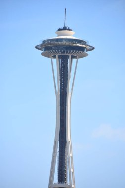 Seattle, Wa Jul 12: Space Needle Seattle, Washington, Temmuz'da 12, 2019. Gözlem kulesi Seattle Merkezi'nde 1962 Dünya Fuarı için inşa edilmiş ve 2.3 milyondan fazla ziyaretçi çekti.
