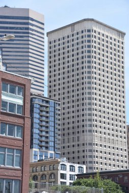 SEATTLE, WA - 13 Haziran 2023 'te Seattle, Washington' daki rıhtım manzarası.