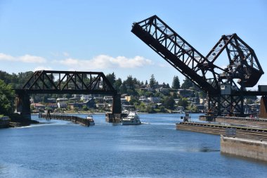 Seattle, Wa - Jul 15: Hiram M. Chittenden Locks (Ballard Locks) Seattle, Washington, 15 Temmuz 2019 tarihinde görüldüğü gibi. Bu Seattle, Washington Gölü Washington Gemi Kanalı, Salmon Bay batı ucunda kilitleri bir komplekstir.