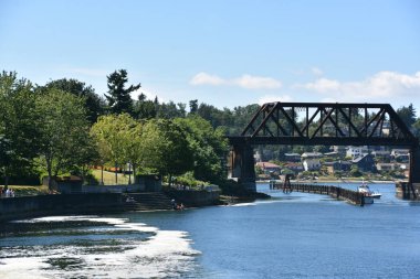 Seattle, Wa - Jul 15: Hiram M. Chittenden Locks (Ballard Locks) Seattle, Washington, 15 Temmuz 2019 tarihinde görüldüğü gibi. Bu Seattle, Washington Gölü Washington Gemi Kanalı, Salmon Bay batı ucunda kilitleri bir komplekstir.