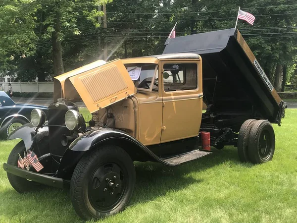 NEW CANAAN, CT - 2 Haziran 2024 'te Connecticut' taki New Canaan Müzesi ve Tarih Topluluğu 'nda düzenlenen 30..