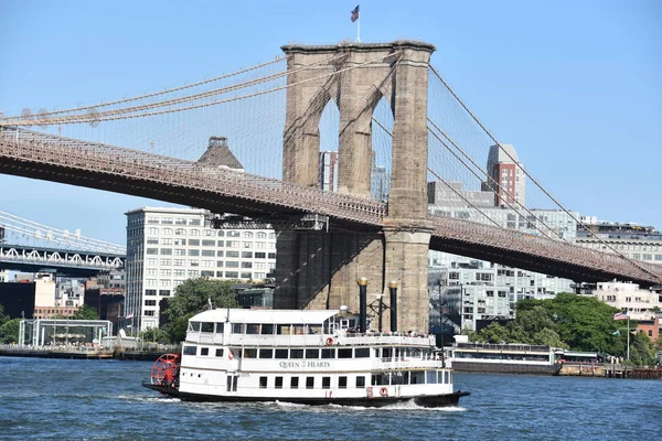 New York, Ny - Haz 30: Brooklyn Köprüsü New York'ta, 30 Haziran 2019 tarihinde görüldü. 