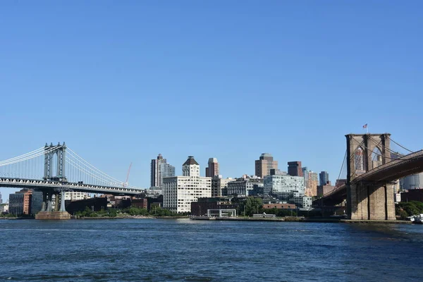 New York Aug Brooklyn Bridge Manhattan Bridge New York Seen — стоковое фото