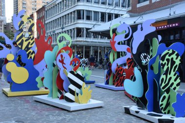 New York, Ny - Haz 23: Wade ve Leta tarafından Seascape Sculpture at Seaport District in Manhattan, New York, 23 Haziran 2019 tarihinde görüldüğü gibi.