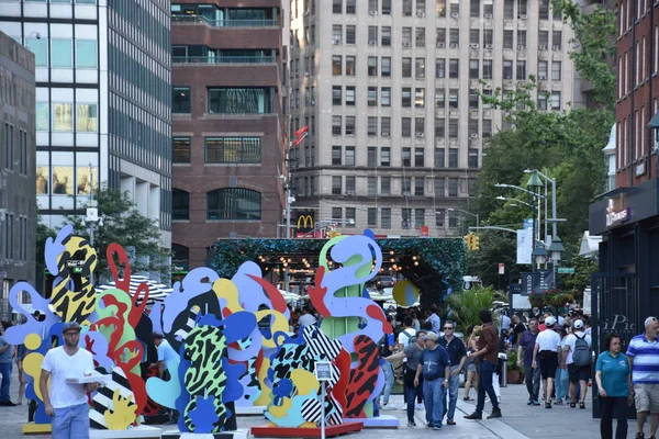 New York, Ny - Haz 23: Wade ve Leta tarafından Seascape Sculpture at Seaport District in Manhattan, New York, 23 Haziran 2019 tarihinde görüldüğü gibi.