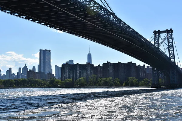 ブルックリンのウィリアムズバーグ橋 ニューヨーク市 — ストック写真