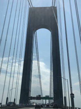 Brooklyn 'deki Verrazzano-Narrows köprüsü ve Staten Island, New York