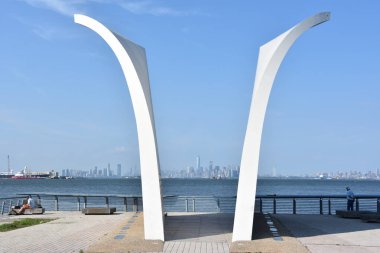 STATEN Adası- 7 Temmuz 2019 'da New York' ta görülen Staten Island 11 Eylül Anıtı.