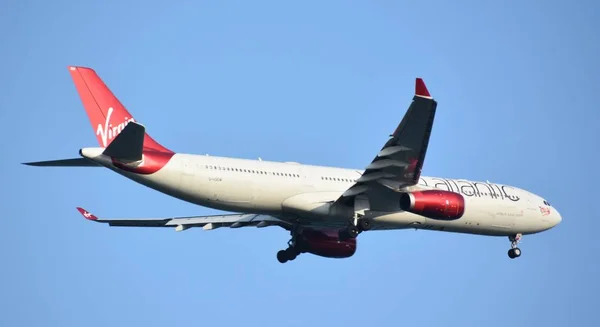 Revere Jul Avião Virgin Atlantic Prestes Pousar Aeroporto Internacional Boston — Fotografia de Stock