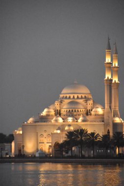 ŞARJAH, BAE - 16 Şubat 2020 'de Sharjah, BAE' deki Al Noor Camii. 