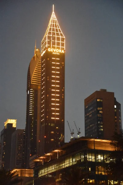 Dubai Uae Feb 2020年2月17日阿联酋迪拜谢赫扎耶德路摩天大楼的景观 谢赫扎耶德路 E11高速公路 是迪拜大多数摩天大楼的所在地 包括酋长国塔楼 — 图库照片