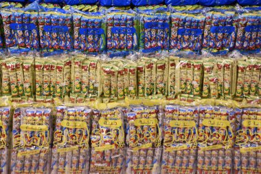 DUBAI, BAE - 18 Şubat 2020 'de Dubai, BAE' deki Global Village 'da Japonya pavyonu görüldü. Global Village 'ın dünyanın en büyük turizm, eğlence ve eğlence projesi olduğu iddia ediliyor..