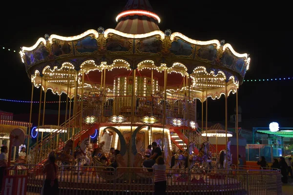 Dubai Uae Feb Amusement Rides Global Village Dubai Uae Seen — Stock Photo, Image