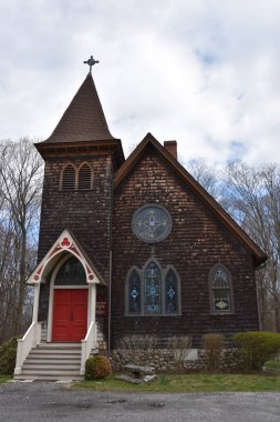 SOUTH SALEM, NY - 25 Nisan 2020 'de South Salem, New York' taki St. Pauls Şapel Episkoposu.