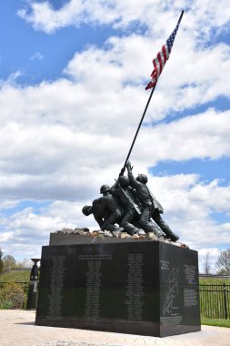 NEW BRITAIN, CT - 16 Mayıs: Ulusal Iwo Jima Memorial, New Britain, Connecticut, 16 Mayıs 2020.