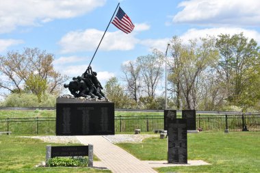 NEW BRITAIN, CT - 16 Mayıs: Ulusal Iwo Jima Memorial, New Britain, Connecticut, 16 Mayıs 2020.