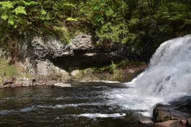 Middletown, Connecticut 'taki Wadsworth Falls Eyalet Parkı