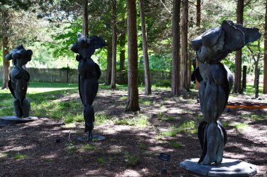 Old LYME, CT - 30 Mayıs 2020 'de Old Lyme, Connecticut' taki Stüdyo 80 + Heykel Arazileri.