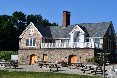 CLINTON, CT - 4 Temmuz 2020 'de Clinton, Connecticut' taki Chamard Vineyard.