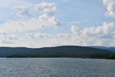 Ashokan Rezervuarı New York 'un Ulster ilçesinde.