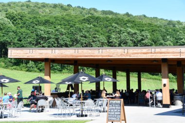 COOPERSTOWN, NY - 25 Temmuz 2020 'de Cooperstown, New York' taki Bira Fabrikası Ommegang.