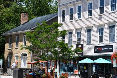 COOPERSTOWN, NY - 24 Temmuz 2020 'de Cooperstown, New York' ta ana cadde.