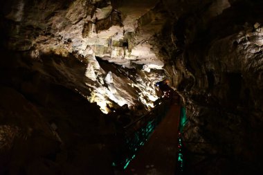 New York 'un kuzeyindeki Howe Mağaraları, 25 Temmuz 2020' de görüldüğü gibi. Niagara Şelalesi 'nden sonra New York' ta en çok ziyaret edilen ikinci doğal cazibe..