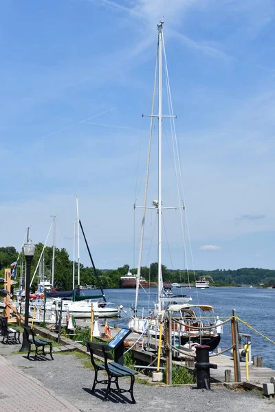 Kingston Jul Σκάφη Στον Ποταμό Hudson Στο Kingston Νέα Υόρκη — Φωτογραφία Αρχείου