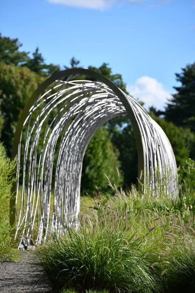 ANNANDALE-ON-HUDSON, New York - 30 Ağustos 2020 'de İzlandalı ressam Olafur Eliasson tarafından Bard College, Annandale-On-Hudson, New York' ta oluşturulan Gerçeklik Parlamentosu.