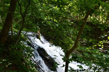 ANNANDALE-ON-HUDSON, NY - 30 AUG: Zabriskies Şelalesi Annandale-On-Hudson, New York, 30 Ağustos 2020 'de görüldüğü gibi.