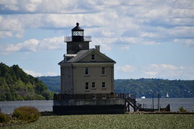 Kingston, New York 'taki Hudson Nehri' ndeki Rondout Deniz Feneri
