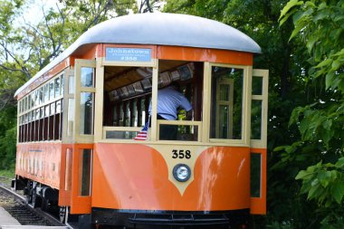 KINGSTON, NY - 23 AUG: Johnstown Çekiş Şirketi Trolley No. 23 Ağustos 2020 'de Kingston, New York' taki Trolley Müzesi 'nde görüldüğü gibi 358..