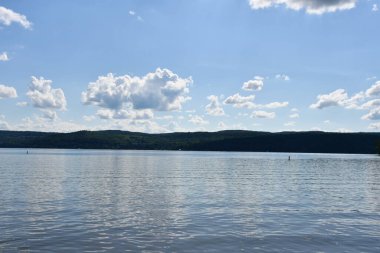 Cooperstown, New York 'taki Glimmerglass Eyalet Parkı' ndan Otsego Gölü manzarası