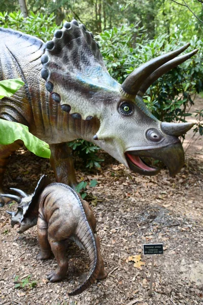 Katonah Aug Dinosaur Garden Lasdon Park Arsurgtum New York Katonah — 스톡 사진