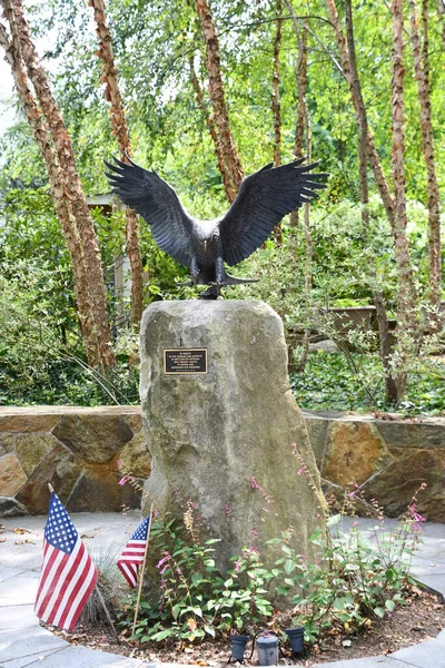 Katonah Aug Veterans Memorial Lasdon Park Arboretum Katonah New York — Stock Photo, Image