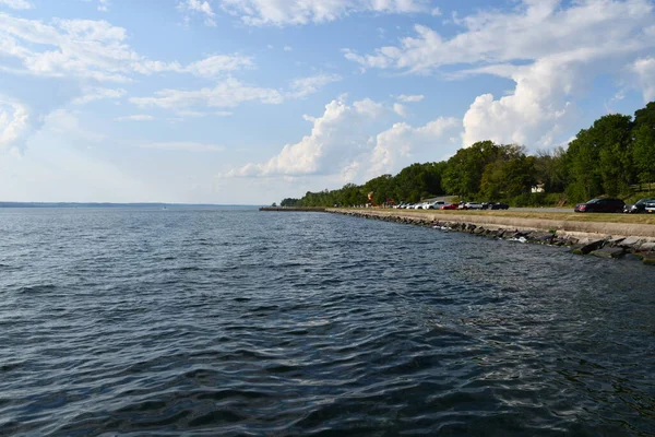 New York, Romulus 'taki Samson Eyalet Parkı' ndan Seneca Gölü manzarası