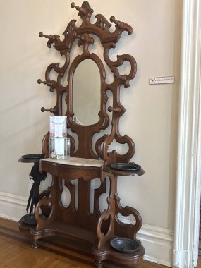 WILMINGTON, NC - 19 Nisan 2025 'te Wilmington, Kuzey Carolina' daki Bellamy Konak Müzesi.