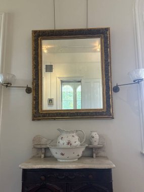 WILMINGTON, NC - 19 Nisan 2025 'te Wilmington, Kuzey Carolina' daki Bellamy Konak Müzesi.