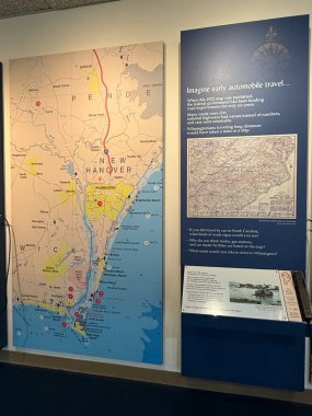 WILMINGTON, NC - 19 Nisan 2025 'te Wilmington, Kuzey Carolina' daki Cape Fear Museum of History and Science 'da sergi.