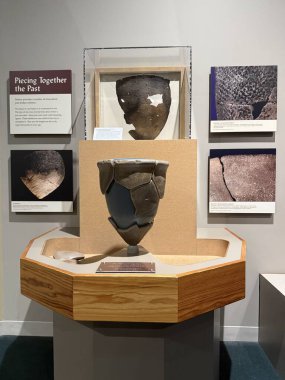 WILMINGTON, NC - 19 Nisan 2025 'te Wilmington, Kuzey Carolina' daki Cape Fear Museum of History and Science 'da sergi.