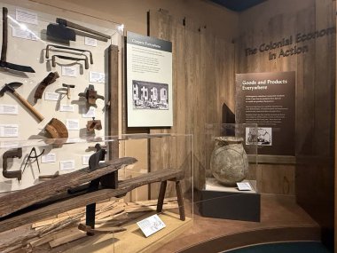 WILMINGTON, NC - 19 Nisan 2025 'te Wilmington, Kuzey Carolina' daki Cape Fear Museum of History and Science 'da sergi.